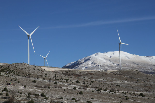 Energy-Efficient Fridges - wind power